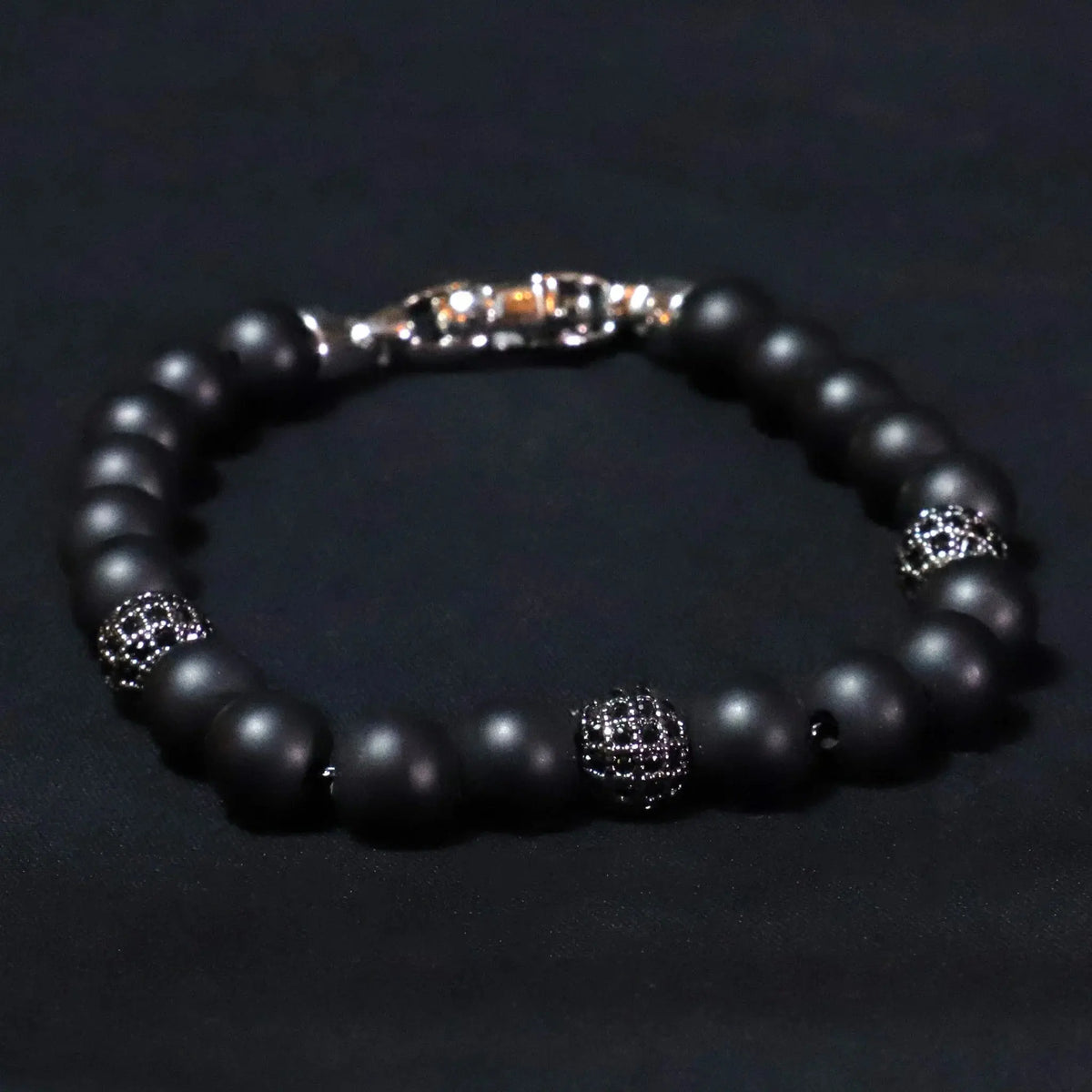 Pulsera Andro · Pulsera de acero inoxidable y cobre con cuentas
