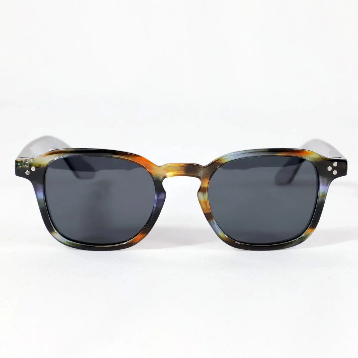 Savinosa · gafas de sol redondas marrones y cristalinas