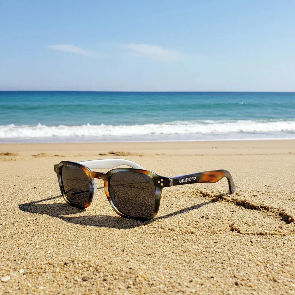 Savinosa · gafas de sol redondas marrones y cristalinas