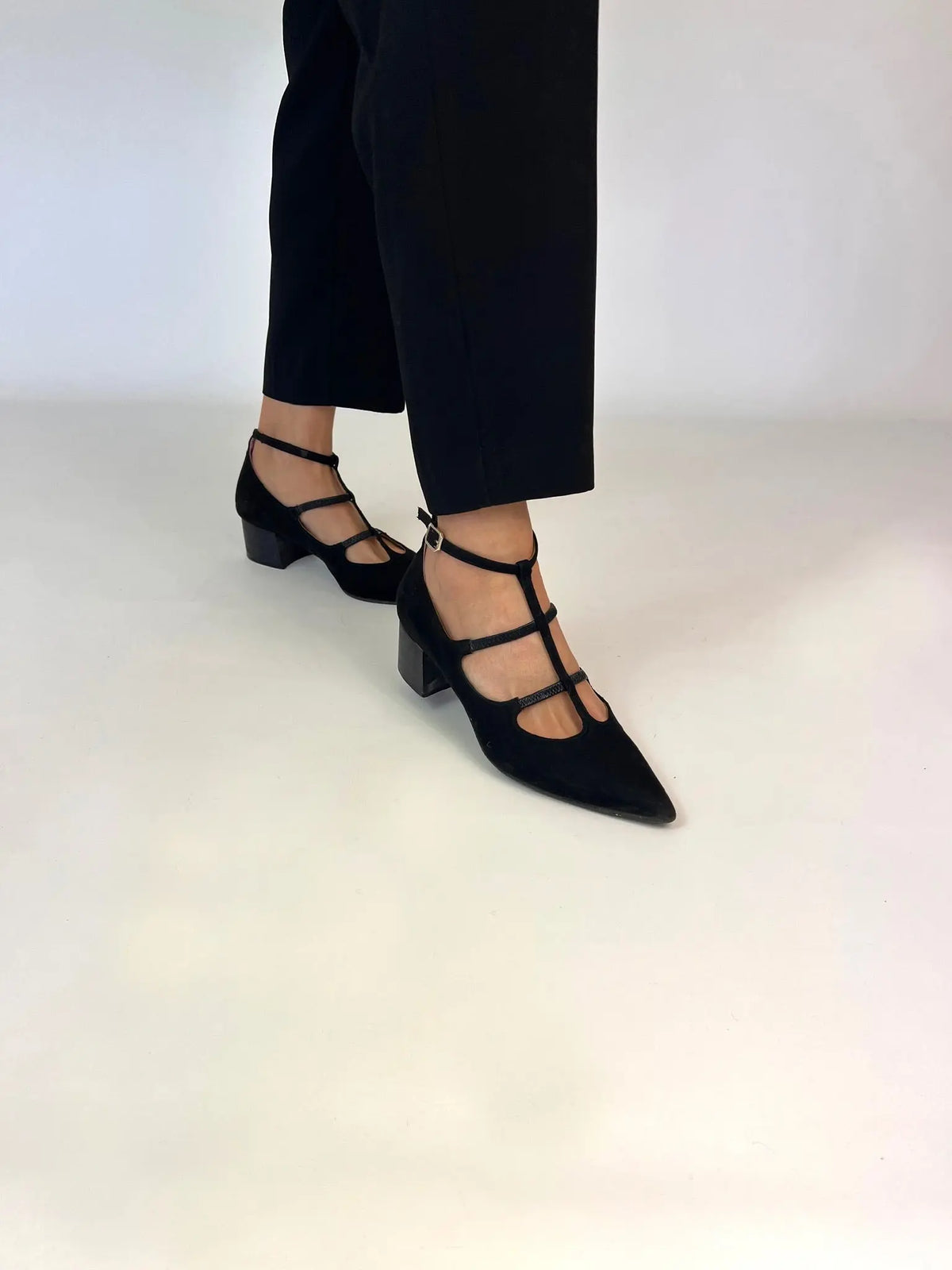 Tacón midi Wednesday Negro