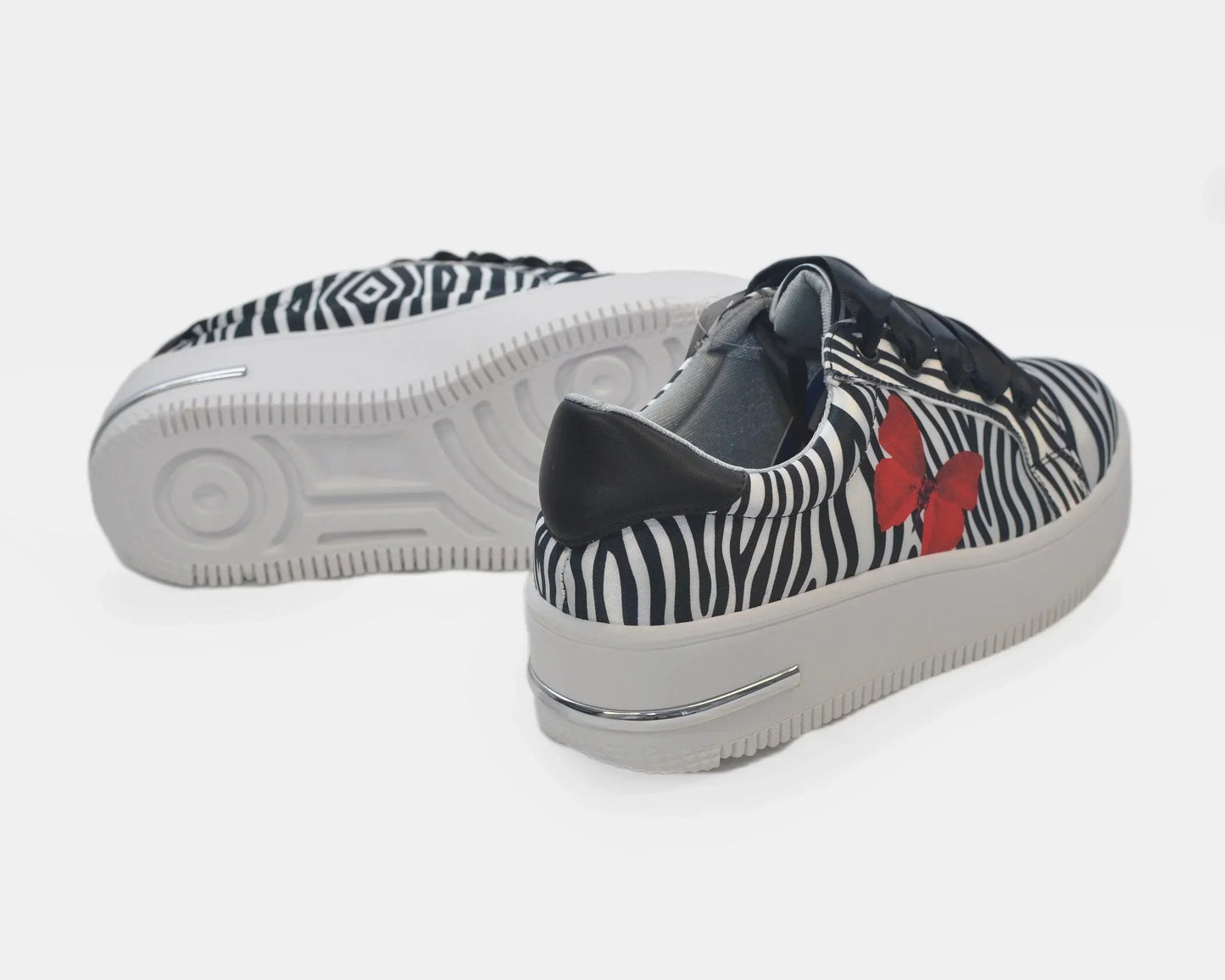 Zapatillas Urbanas de Mujer Cebra y Mariposa - Moda Sostenible Cuero Vegano | CHULA Tulum