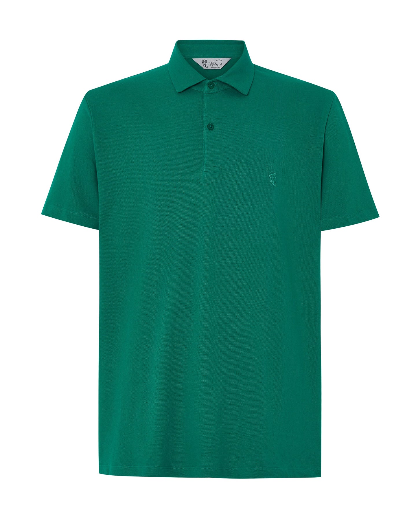 Polo verde esmeralda de algodón, estilo clásico, con cuello y bordado discreto en el pecho.