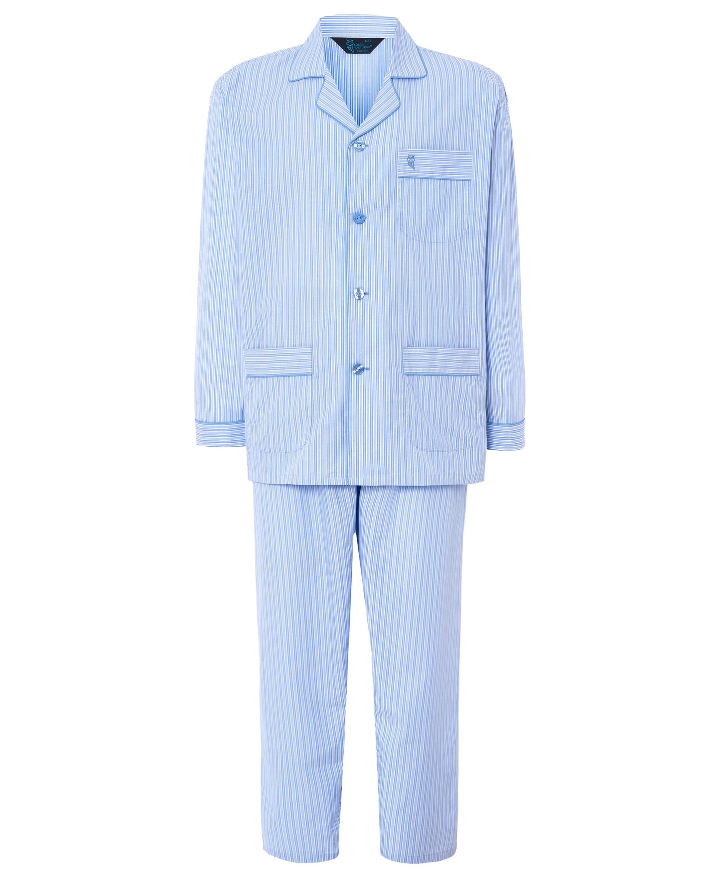Pijama de rayas azules, algodón ligero, estilo clásico, con chaqueta de botones y pantalones largos.