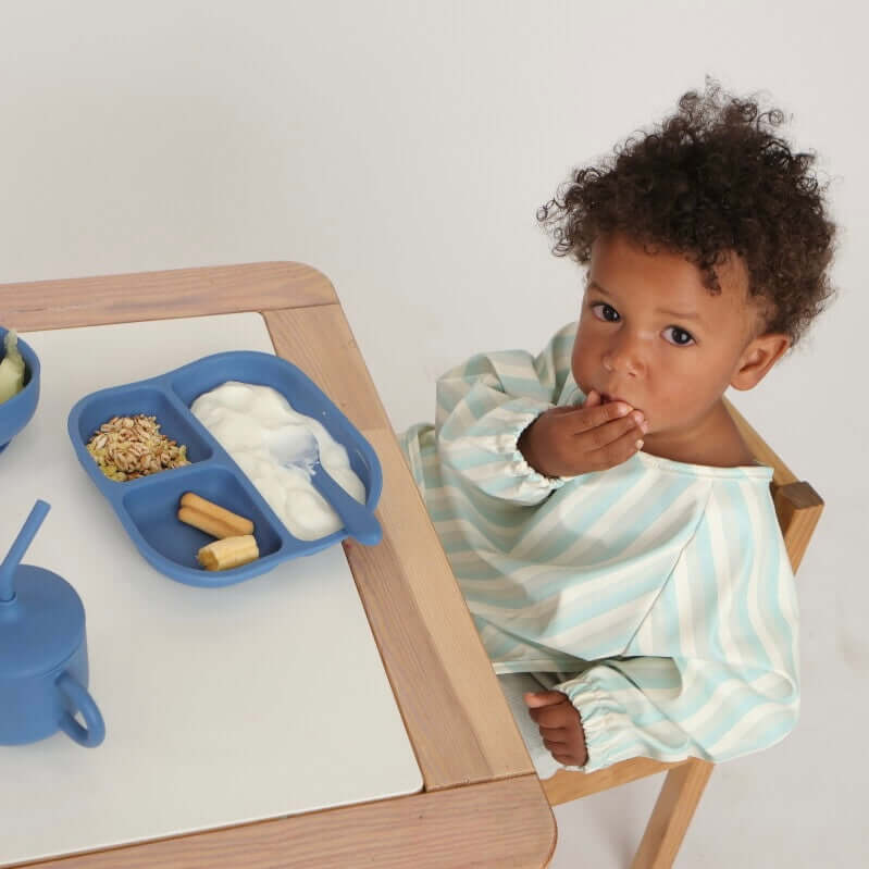 Babero con manga impermeable Vertical Stripes Nenina & Co