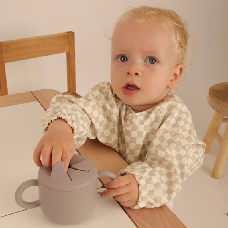 Babero con Manga impermeable Vichy Beige + Babero corto Nenina & Co