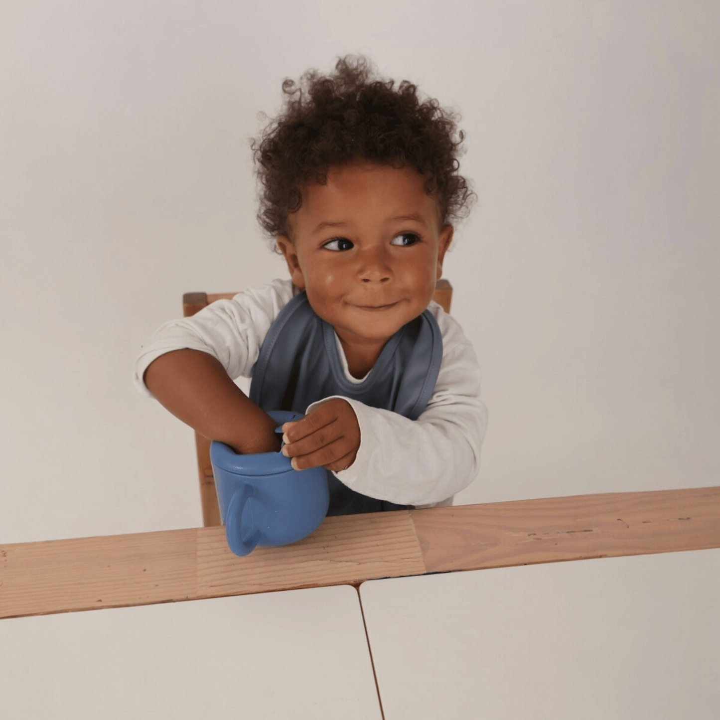 Babero Shaded Blue Nenina & Co