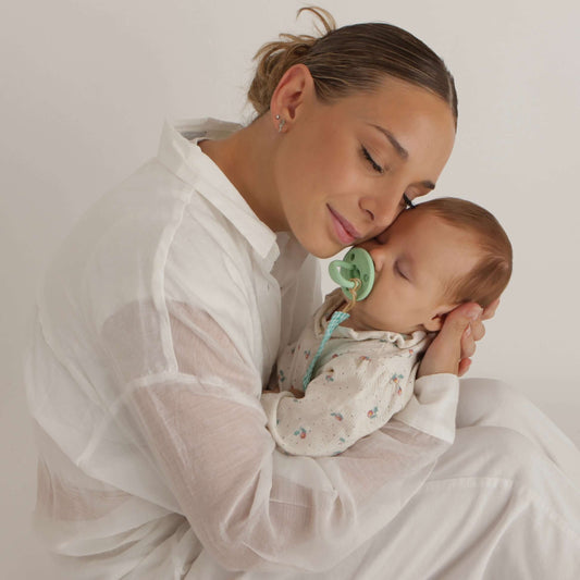 Kit Nenina & Co – Mint | 2 Chupeteros Algodón Orgánico + 1 Chupete Clásico de Silicona