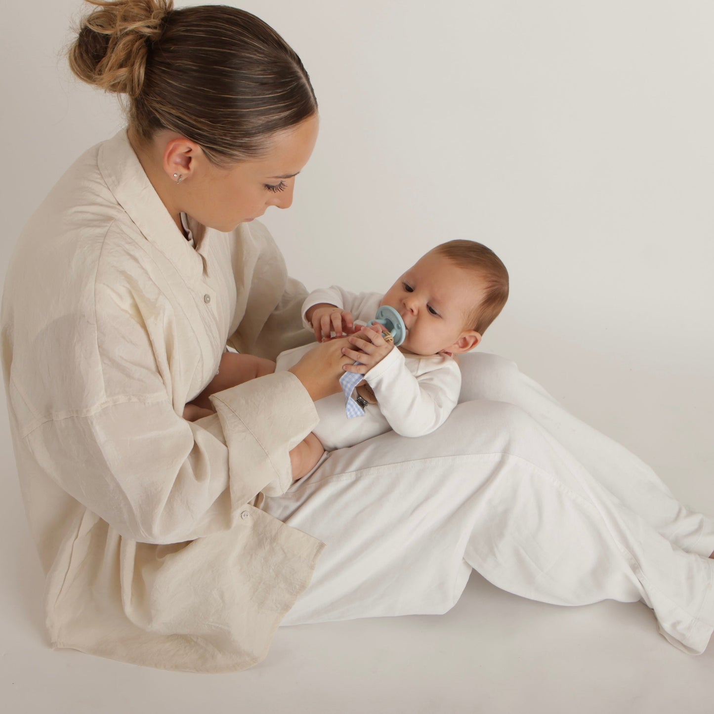 Kit de Biberón y Chupete Clásico con Chupeteros de Algodón para Bebé Recién Nacido | Nenina & Co