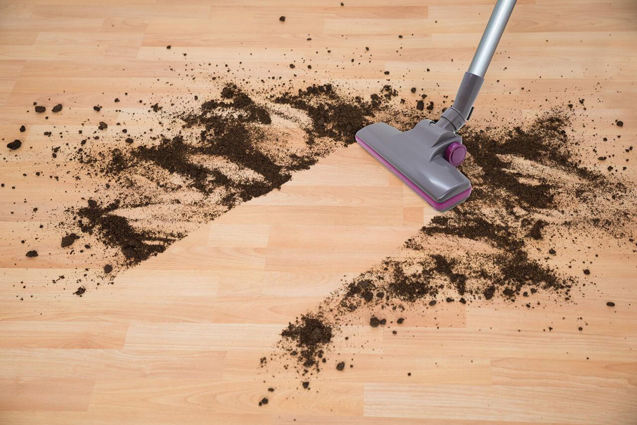 Aspiradora inalámbrica, aspiradora con diseño resistente a enredos, potente succión, recargable, ligera y versátil para alfombras, suelos duros, pelo de mascotas