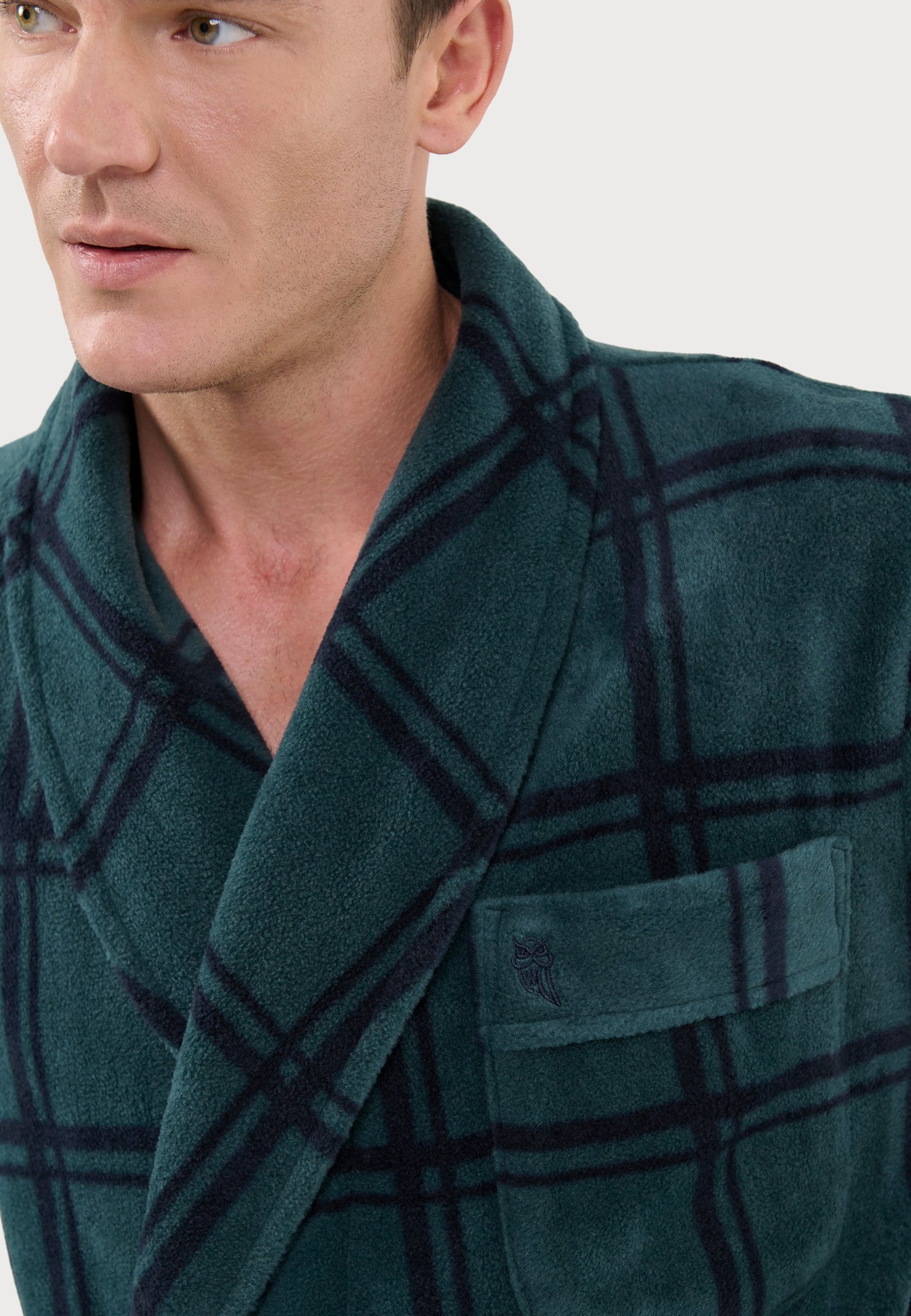 🧥 Bata Hombre Invierno Premium Forro Polar Estampado Verde - Máximo Confort 🧥