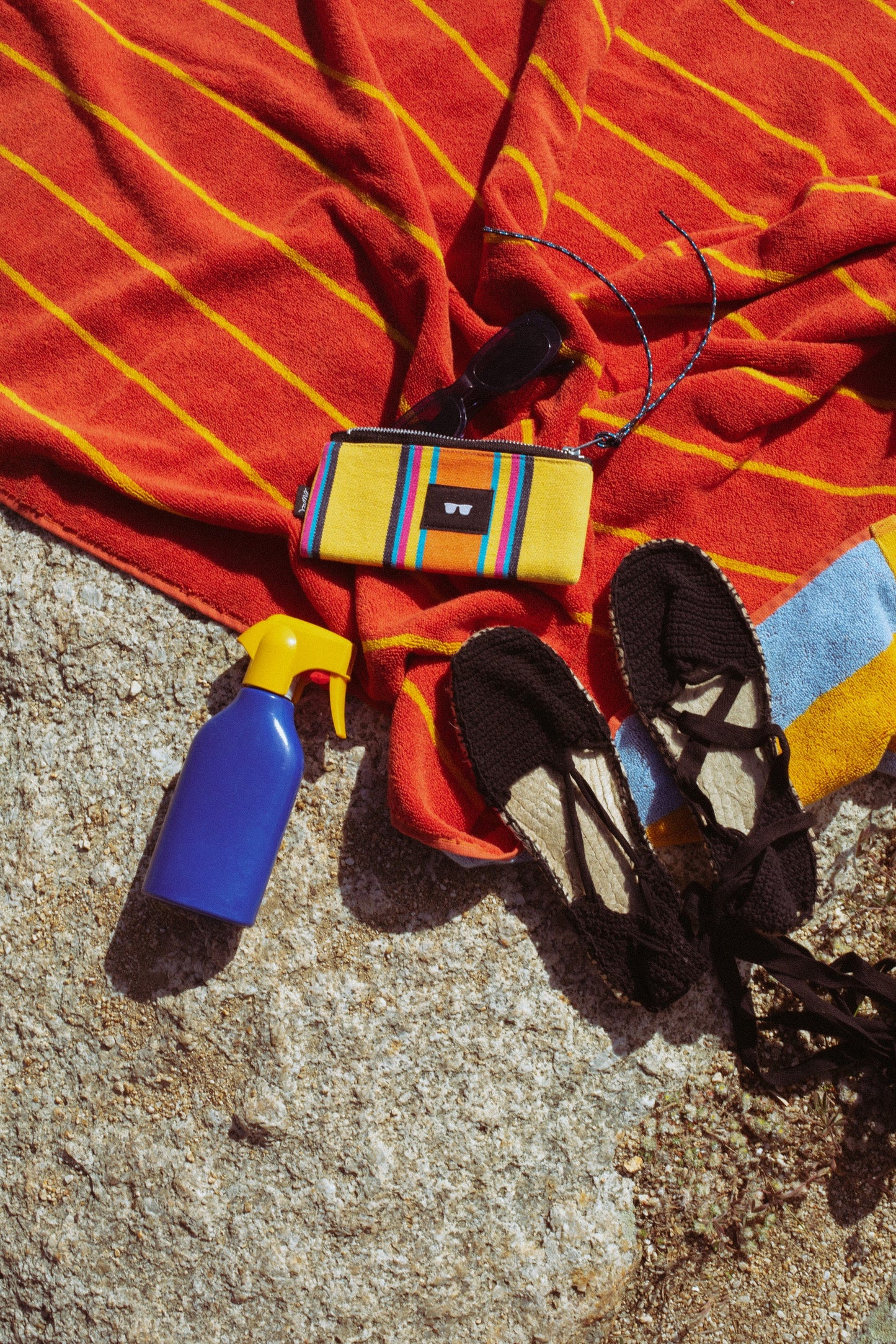 Toalla playa reversible amarillo y celeste