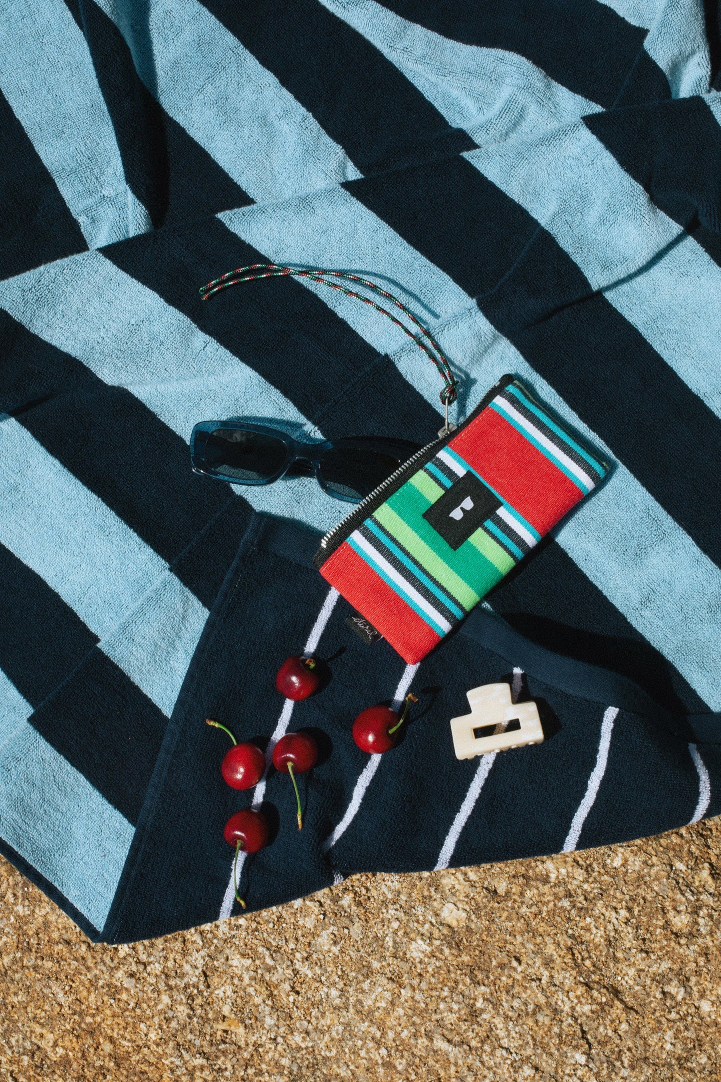 Toalla de Playa Rayas Azul Marino Celeste 100x182