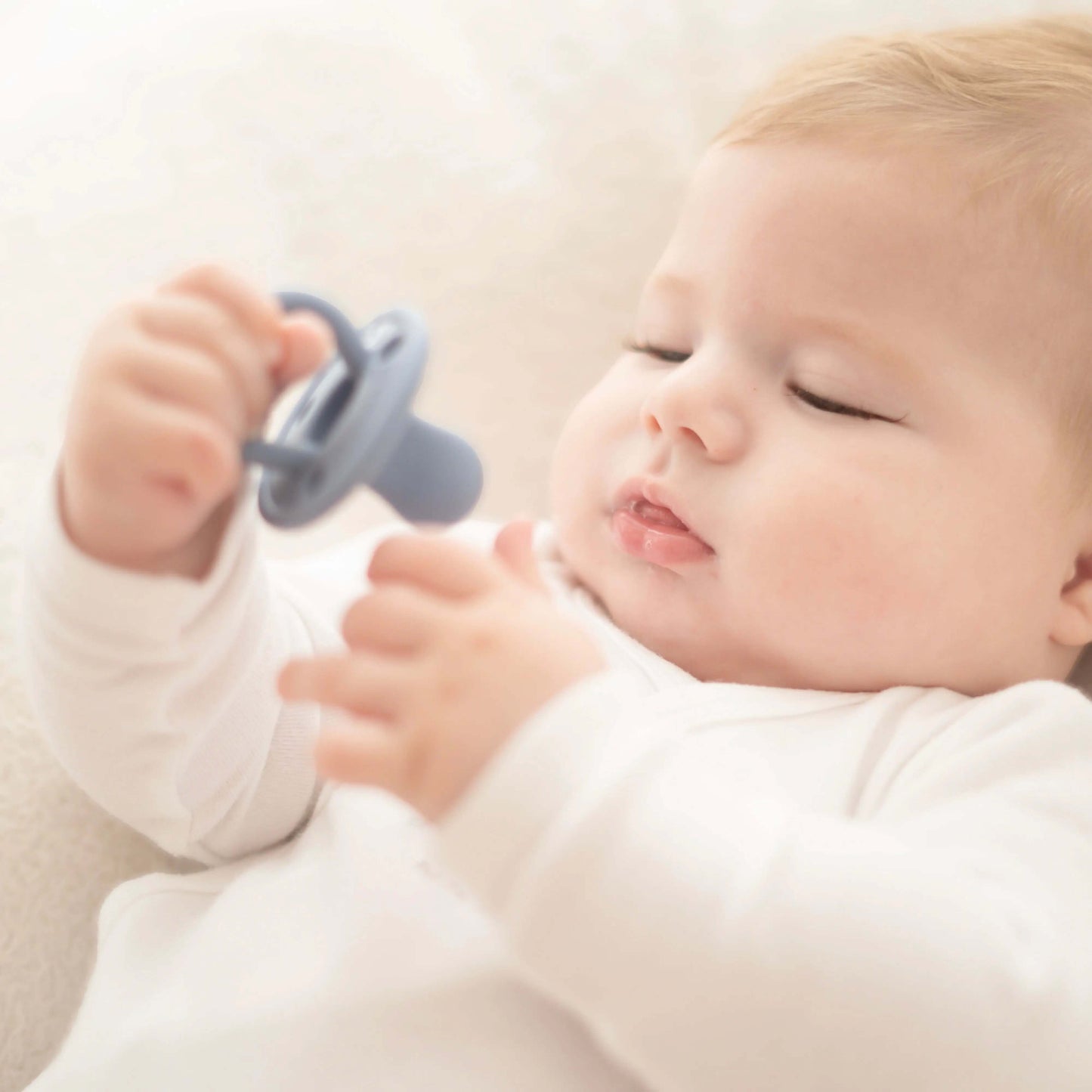 Chupete DIAMOND By Nenina & Co Celeste, Gris y Azul