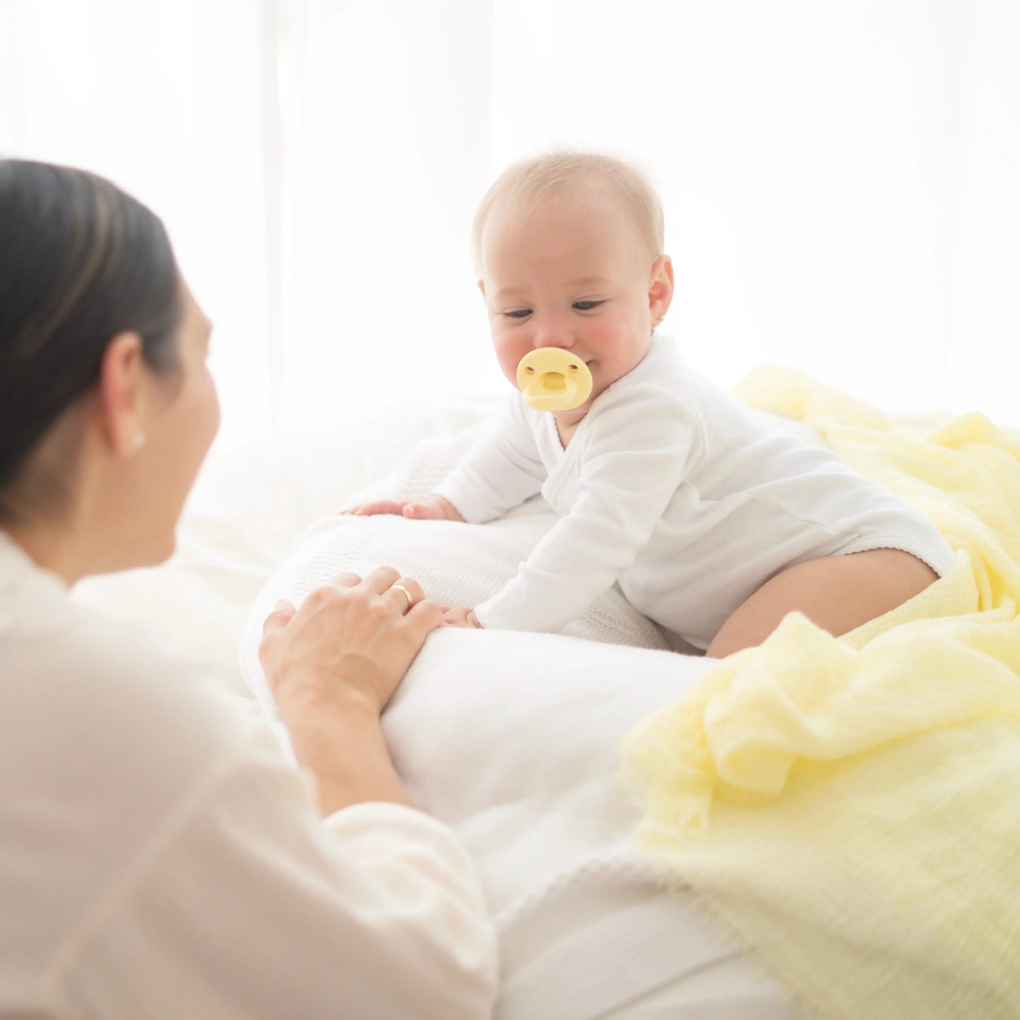 Chupete DIAMOND By Nenina & Co Rosa pálido, Beige y Amarillo