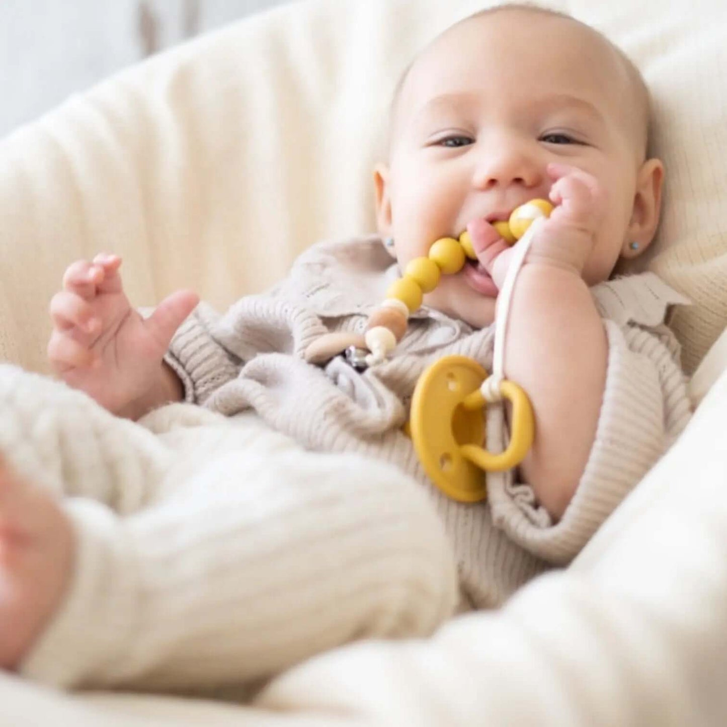 Chupetero Mango de silicona organica Nenina & Co