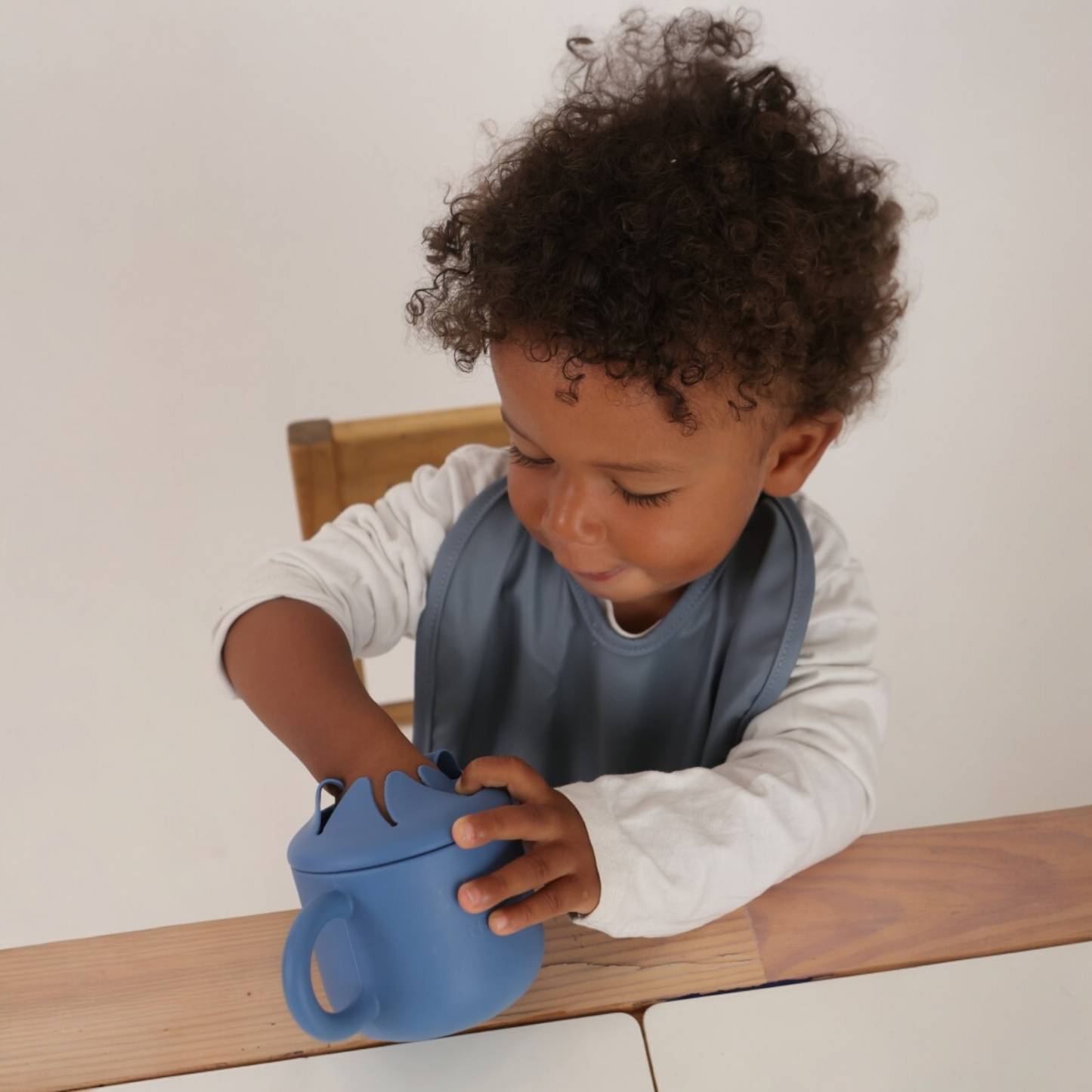 Vajilla BLW Blue 9 Piezas de Silicona orgánica con ventosas Nenina & Co