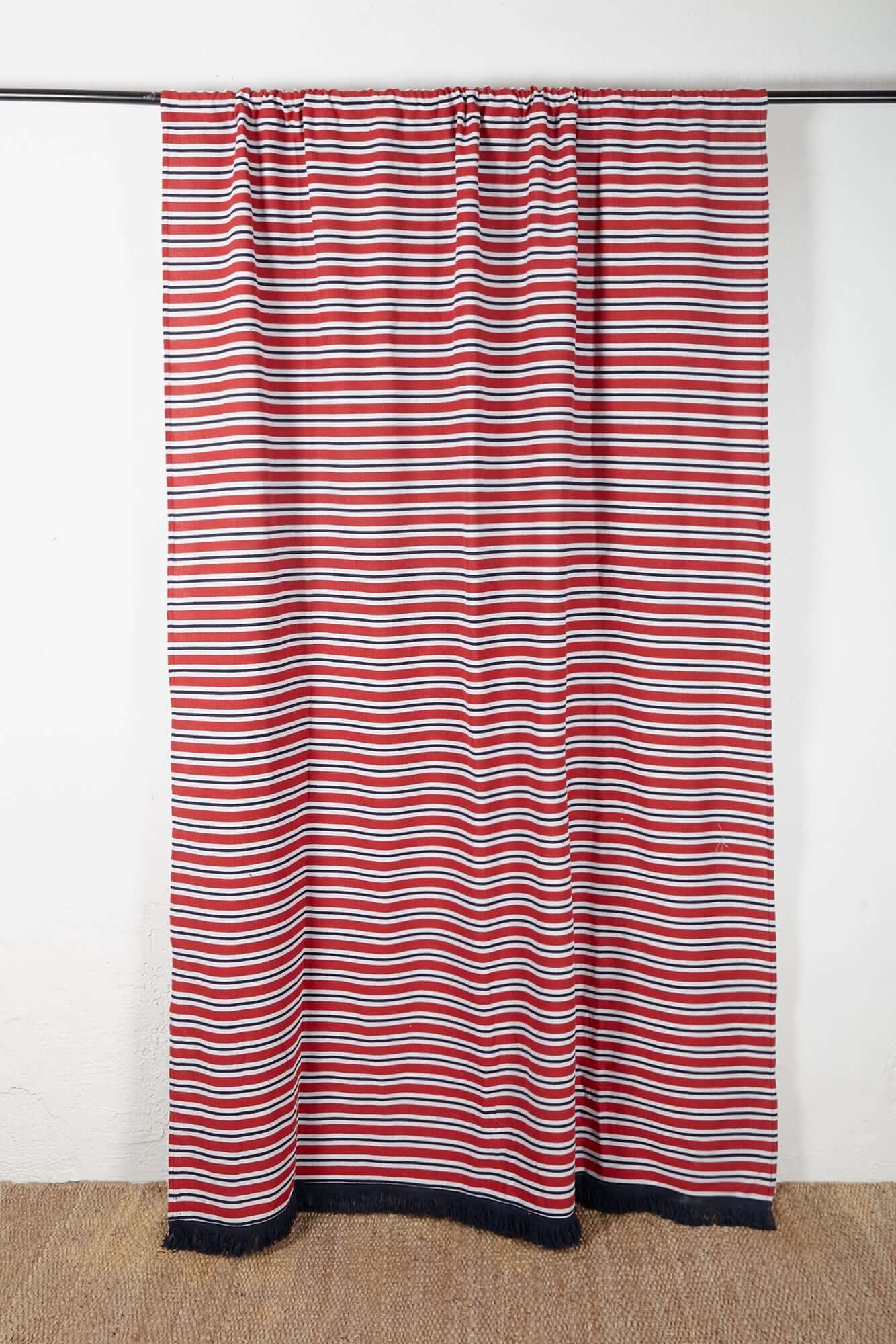 Cortina loneta rayas rojas blancas azules completa con fleco negro colgada en barra - cortina terraza 155x225cm