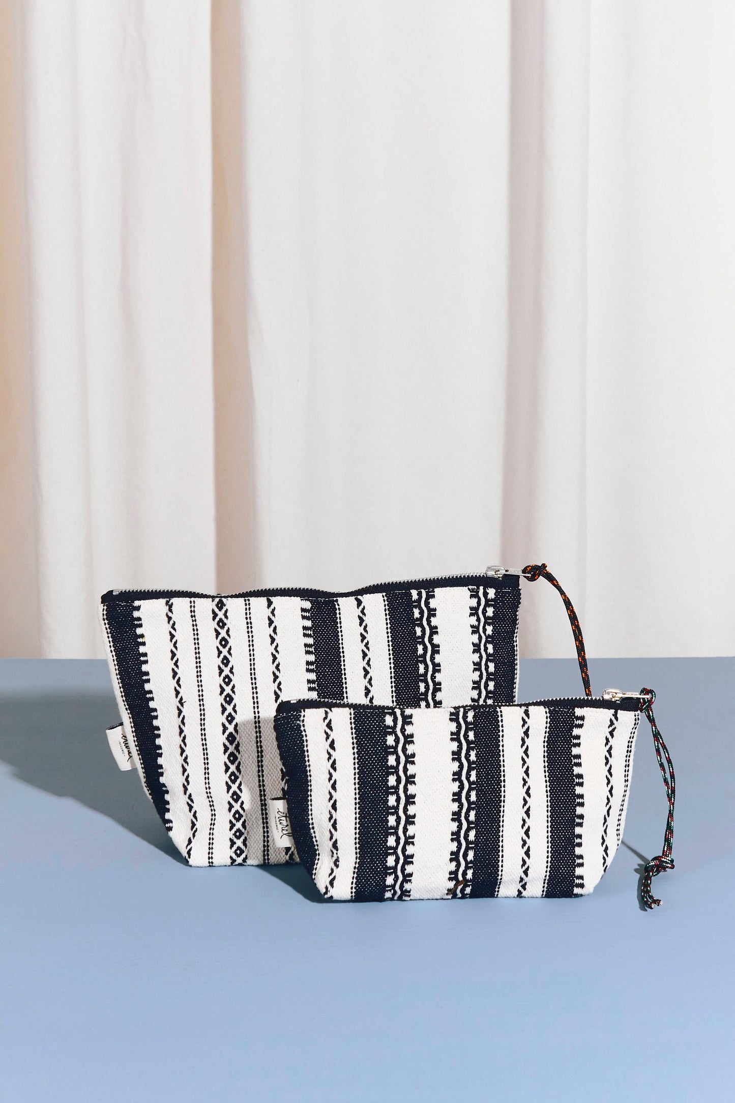 Neceser/estuche alpujarra blanco y negro