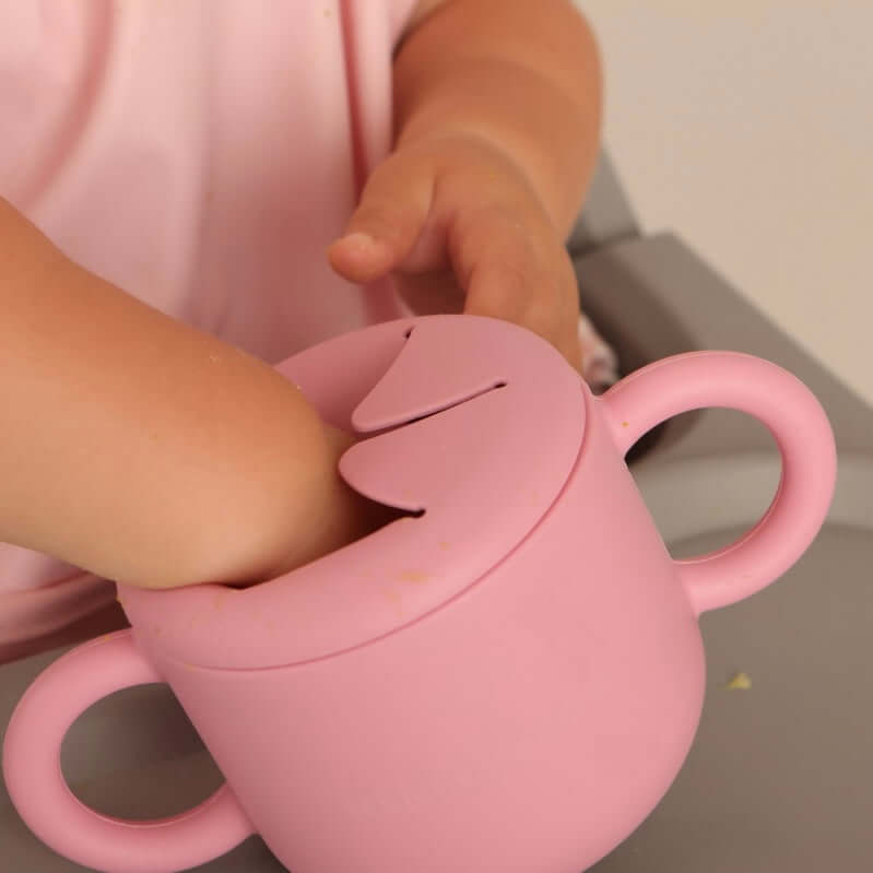 Kit Deluxe Vajilla + Babero BLW Pink 9 Piezas de Silicona orgánica con ventosas Nenina & Co