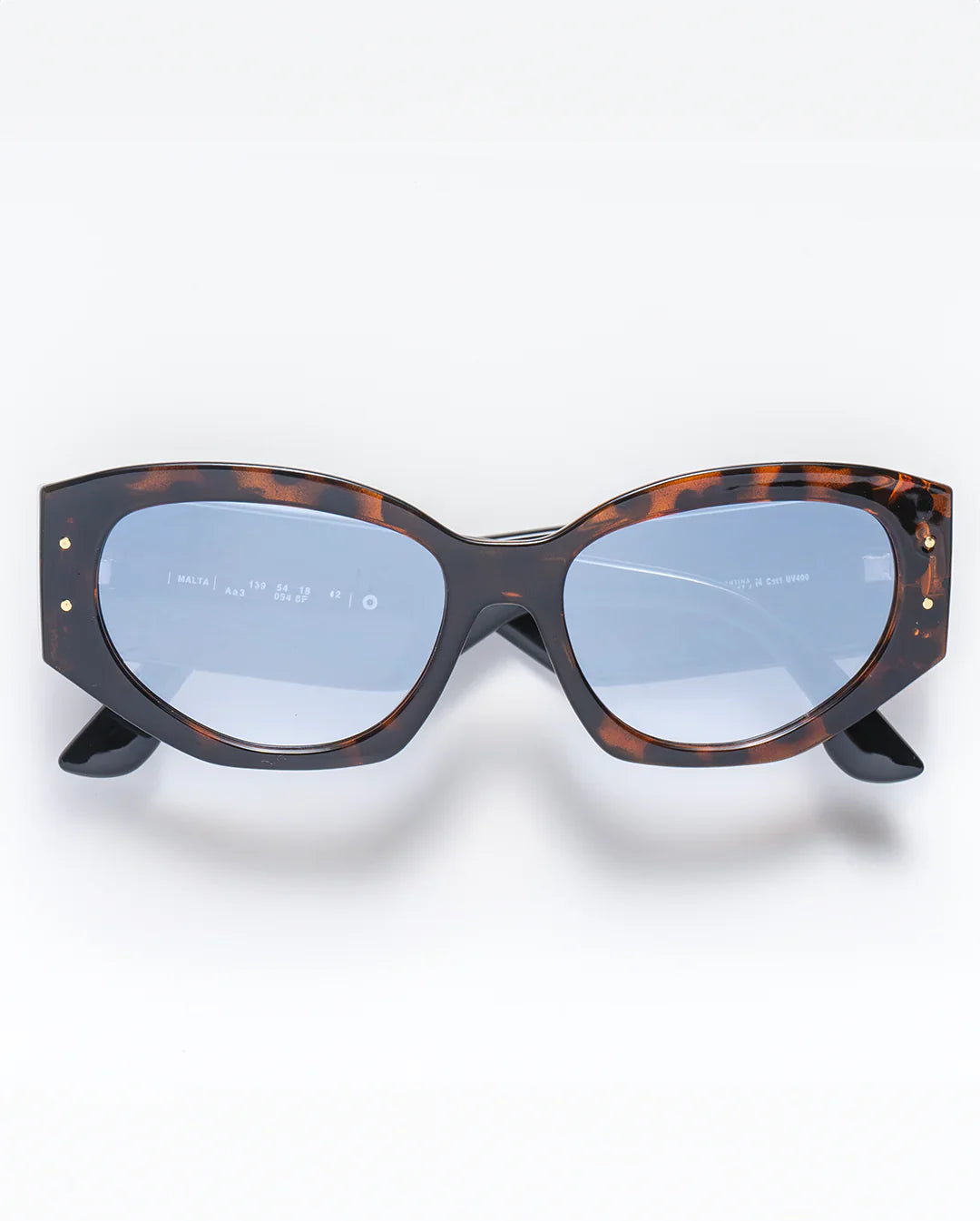 Gafas de sol Malta con montura moderna y lentes oscuras – protección UV400