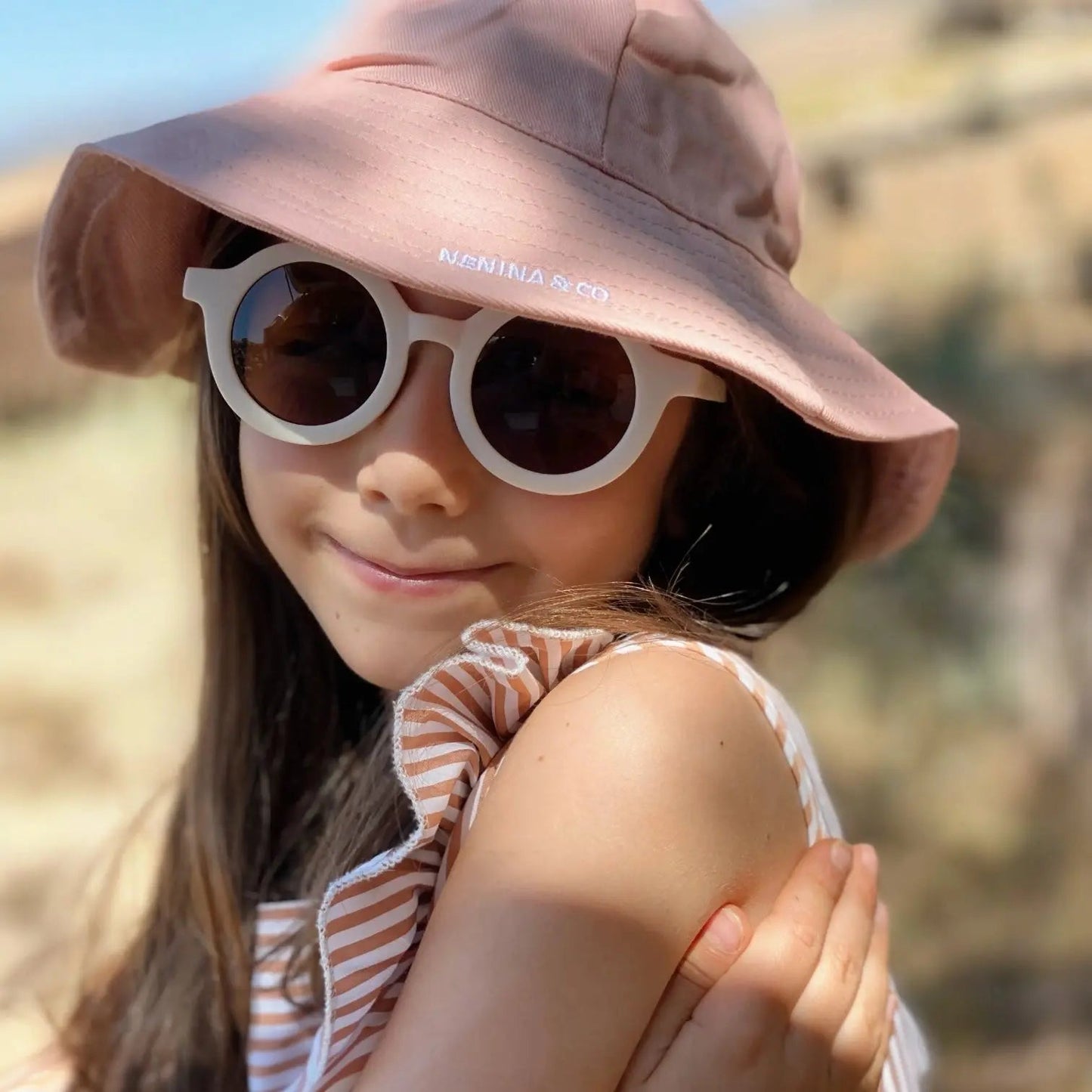 Gorro para el Sol Rosa Nenina & Co - Hecho de Algodón Orgánico | Protección Solar y Estilo