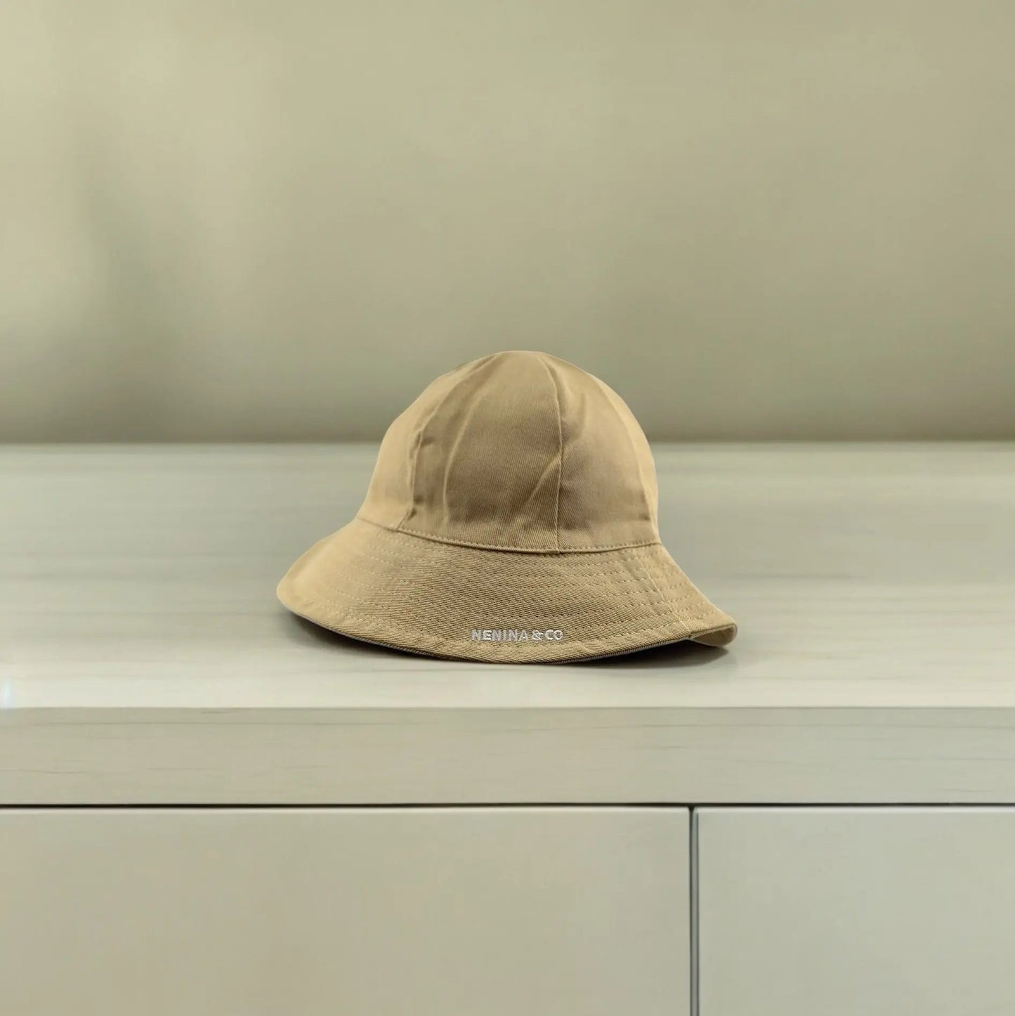 Gorro para el Sol Beige Nenina & Co - Hecho de Algodón Orgánico | Protección Solar y Estilo