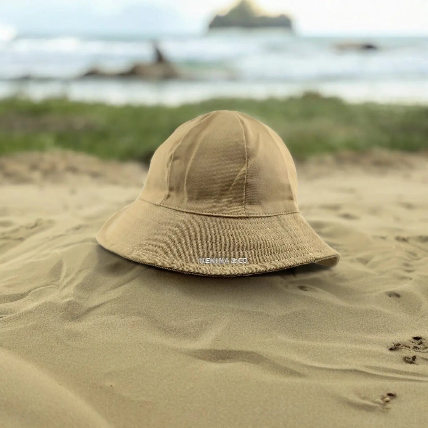 Gorro para el Sol Beige Nenina & Co - Hecho de Algodón Orgánico | Protección Solar y Estilo