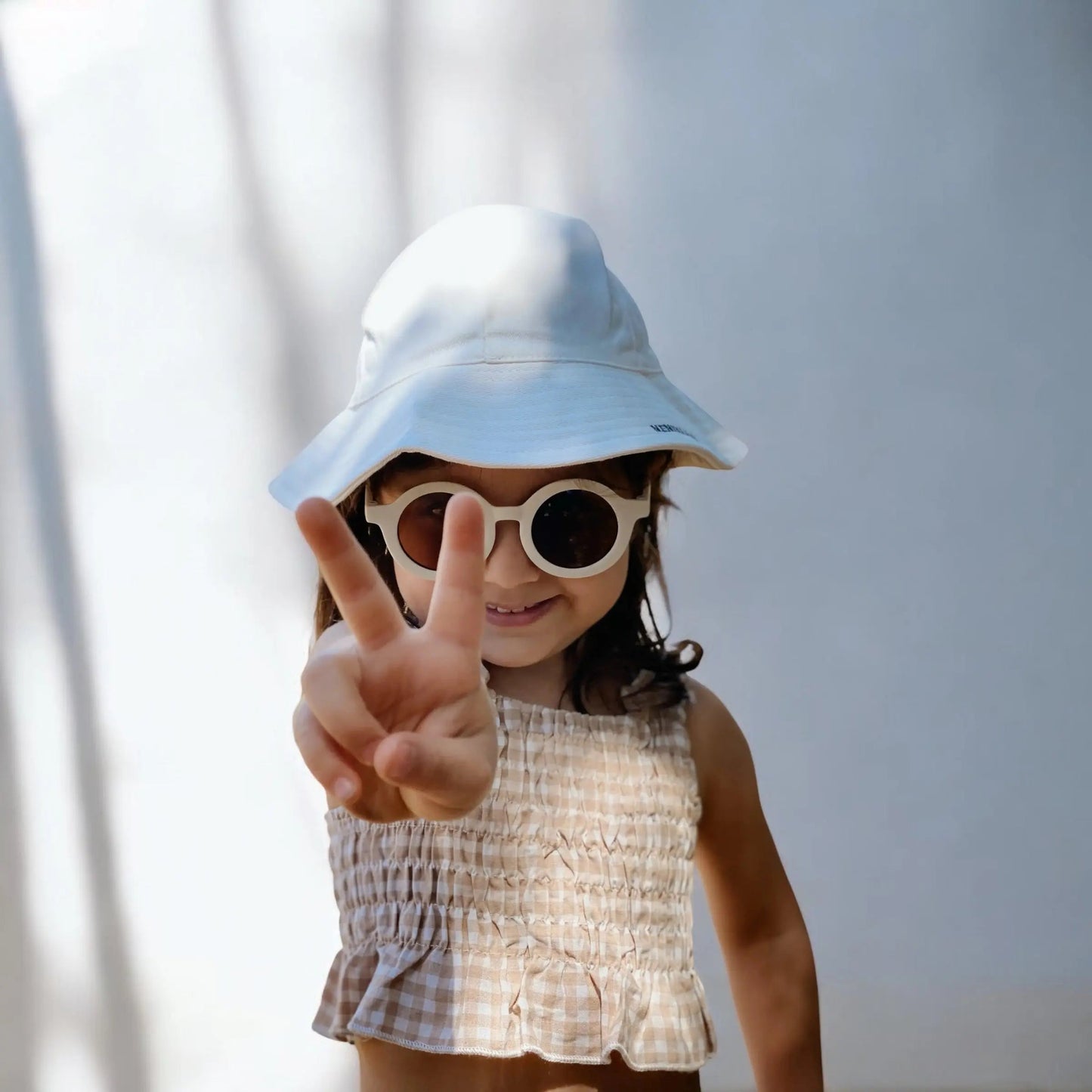 Gorro para el Sol Blanco Nenina & Co - Hecho de Algodón Orgánico | Protección Solar y Estilo