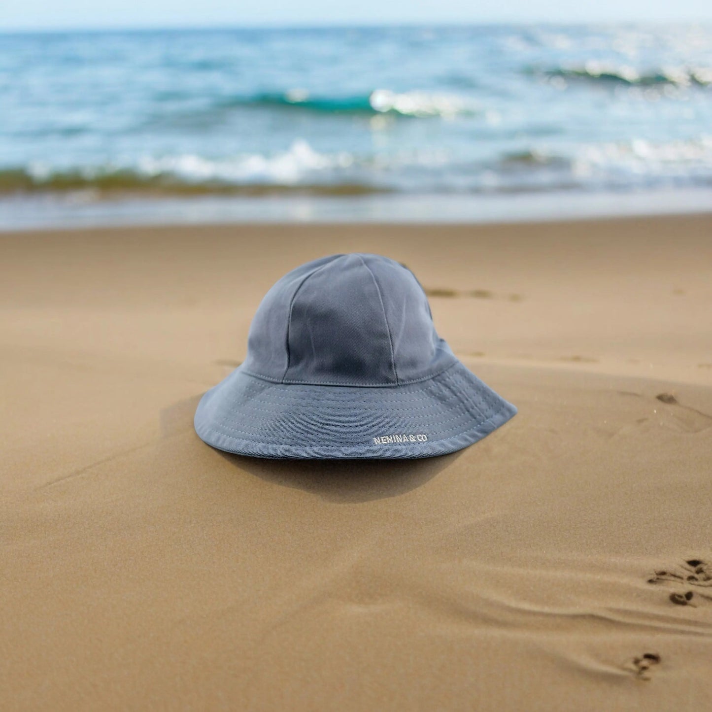 Gorro para el Sol Blue Nenina & Co - Hecho de Algodón Orgánico | Protección Solar y Estilo