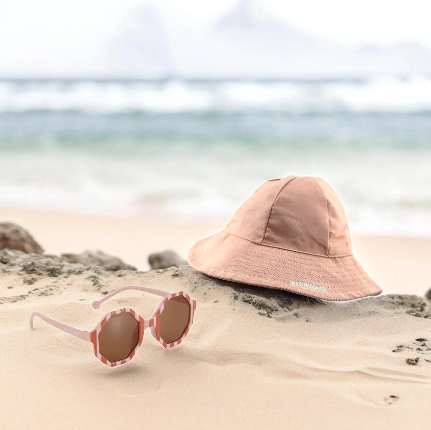 Gorro para el Sol Rosa Nenina & Co - Hecho de Algodón Orgánico | Protección Solar y Estilo