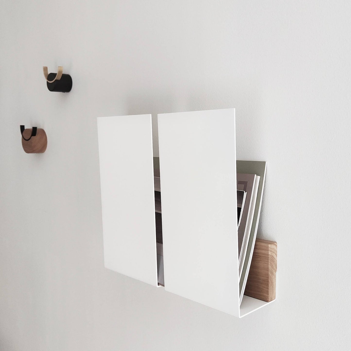 Revistero de pared Faenza – estante flotante para revistas