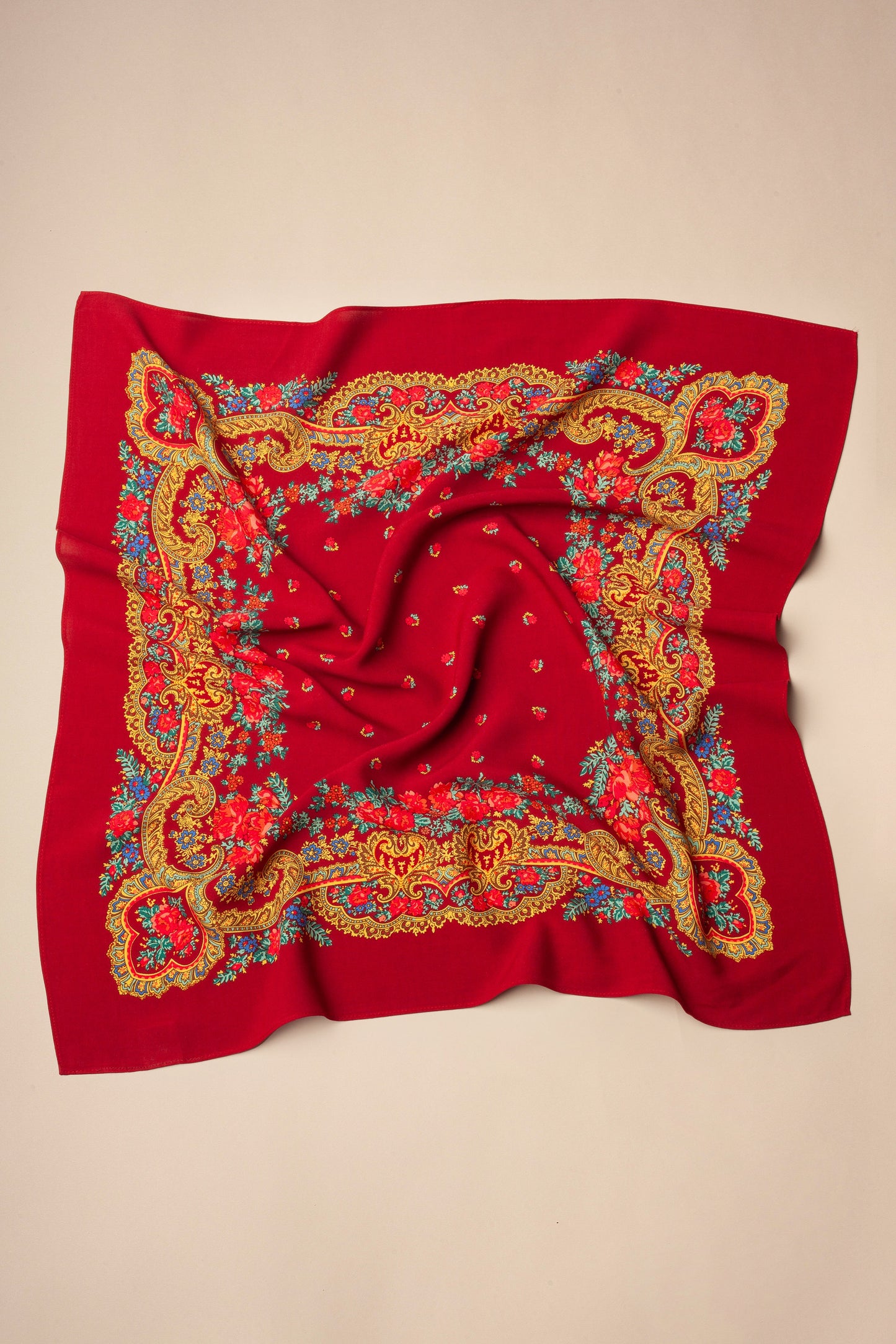 Pañuelo portugués cadena granate