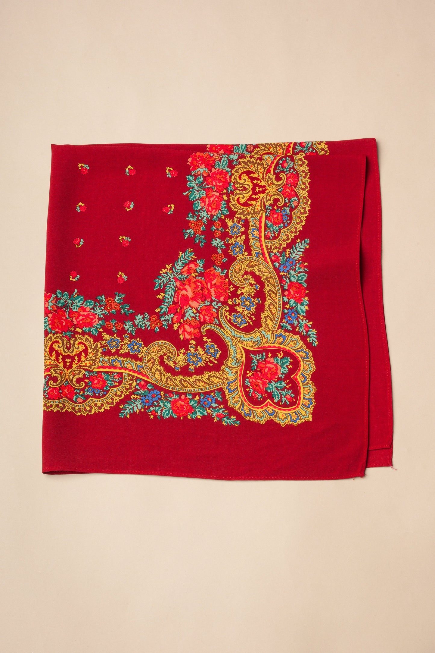 Pañuelo portugués cadena granate