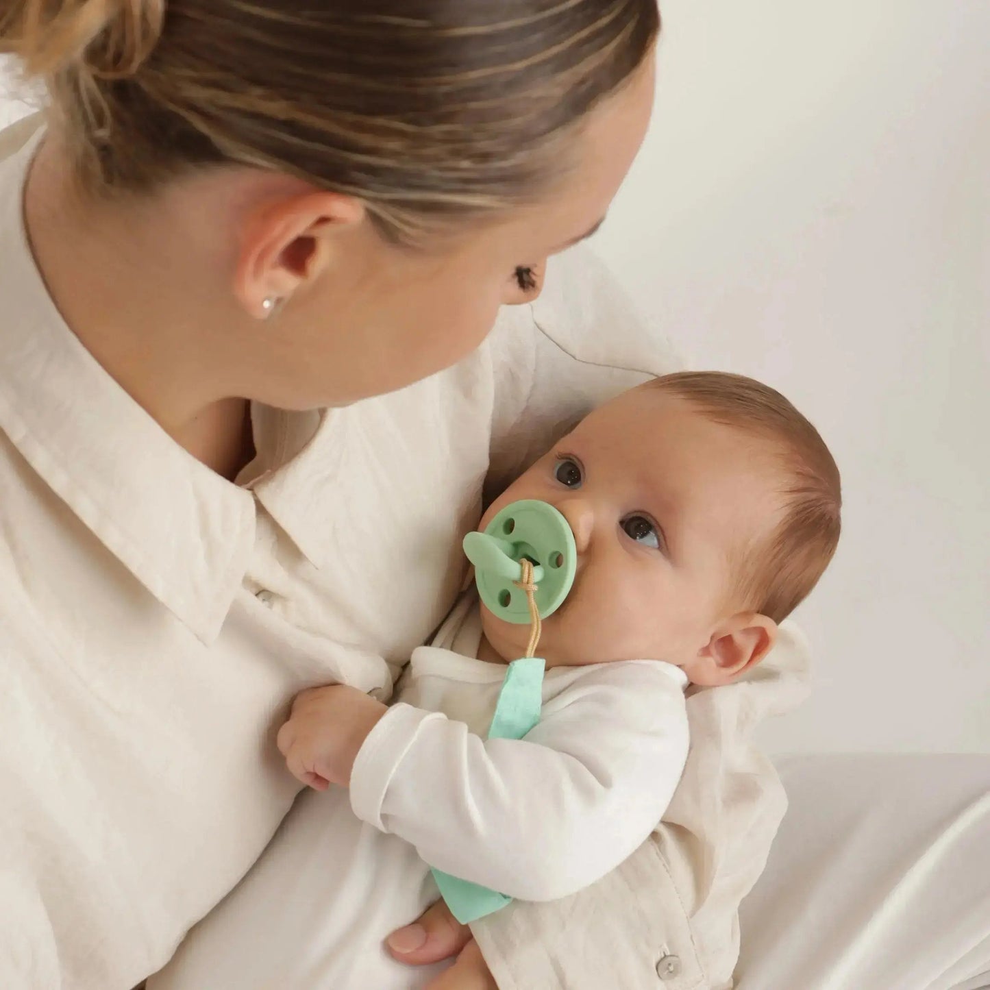 Pack Biberon + Guardachupete + 1 Chupete DIAMOND + 2 Chupeteros Nenina & Co