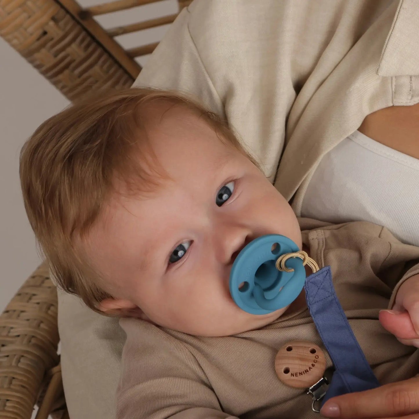 Kit 1 Guardachupete + 2 Chupeteros + 2 Chupetes Azul y Celeste DIAMOND Nenina & Co