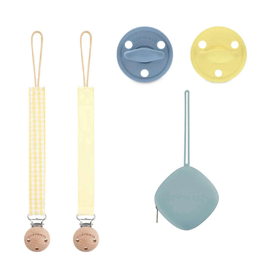 Kit bebé 1 Guardachupete + 2 Chupeteros + 2 Chupetes Blue y Amarillo DIAMOND Nenina & Co