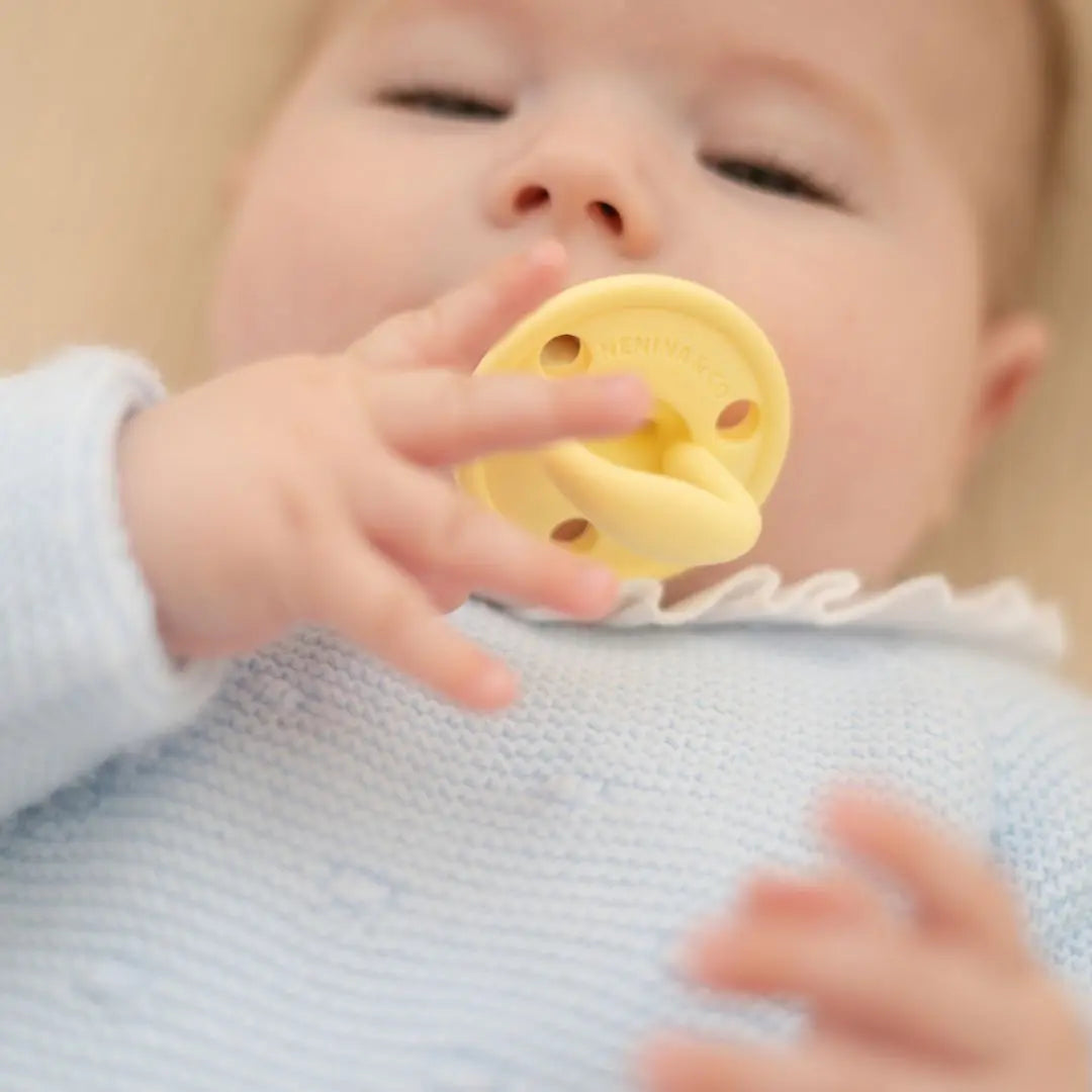 Kit 2 Chupetes Clásicos para Bebé Azul y Amarillo | Silicona Orgánica Nenina & Co