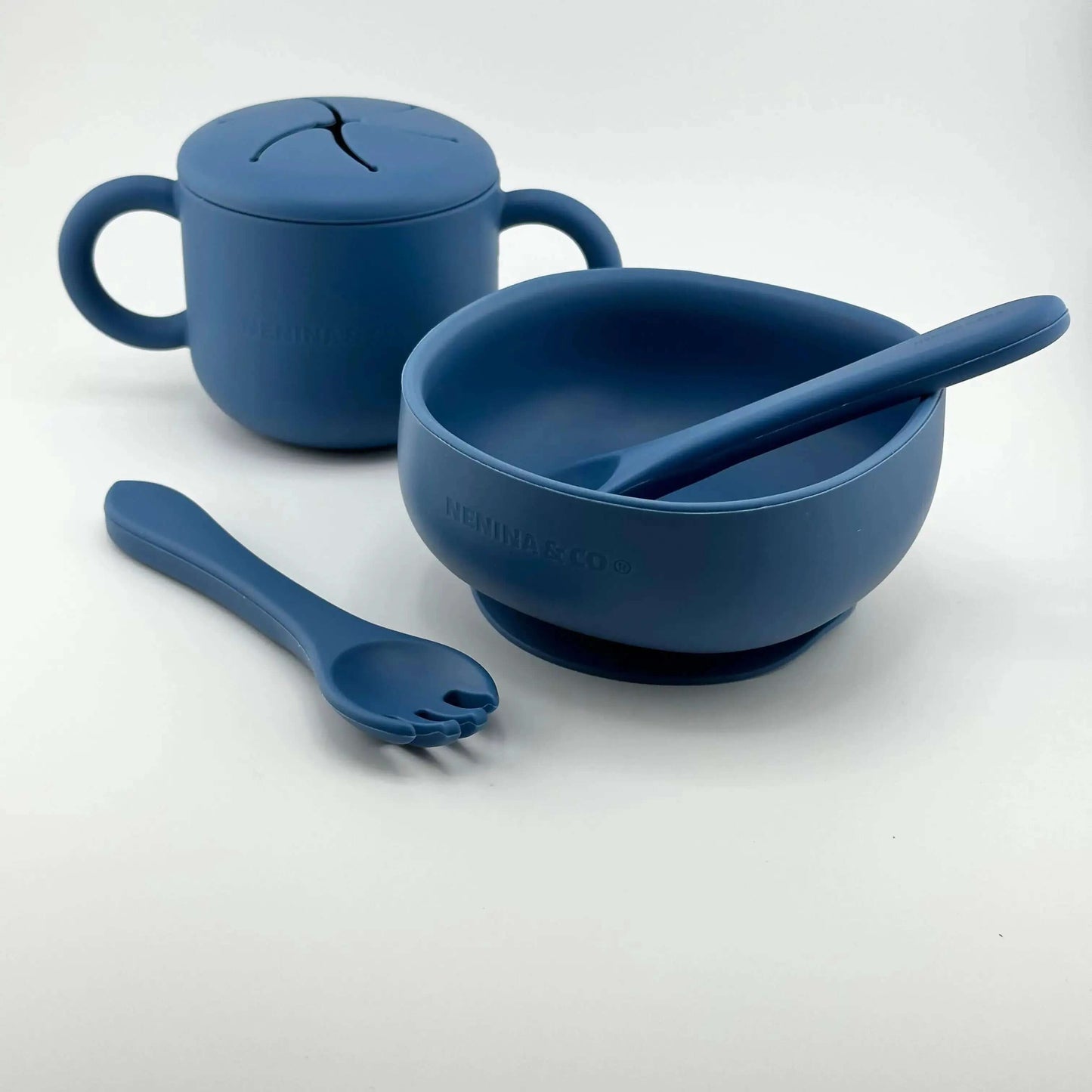 Kit Deluxe Babero + Vajilla BLW Blue 9 Piezas de Silicona orgánica con ventosas + Chupete Classic Breat Nenina & Co