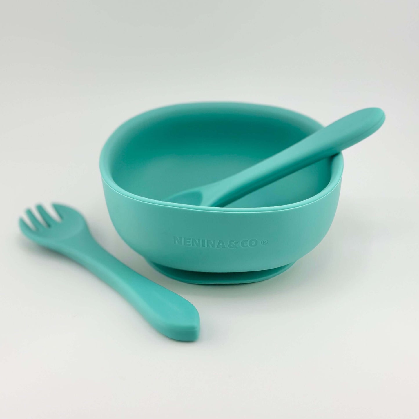 Kit Deluxe Vajilla + Babero BLW Turquesa 9 Piezas de Silicona orgánica con ventosas Nenina & Co