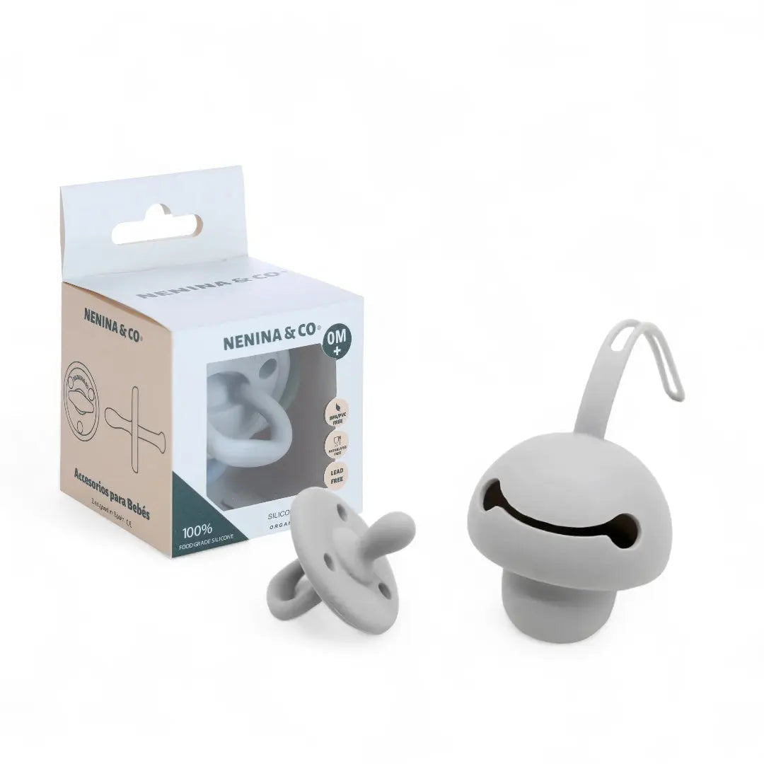 Kit Regalo ideal  Set de higiene + Guardachupete + Chupete + Biberón + Repuesto de 4 tetinas Nenina & Co
