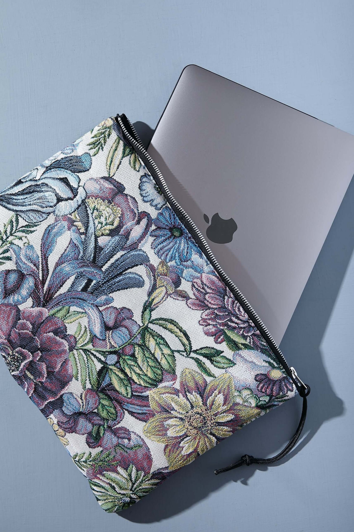 Funda de ordenador tejido jacquard flores crisantemos azules