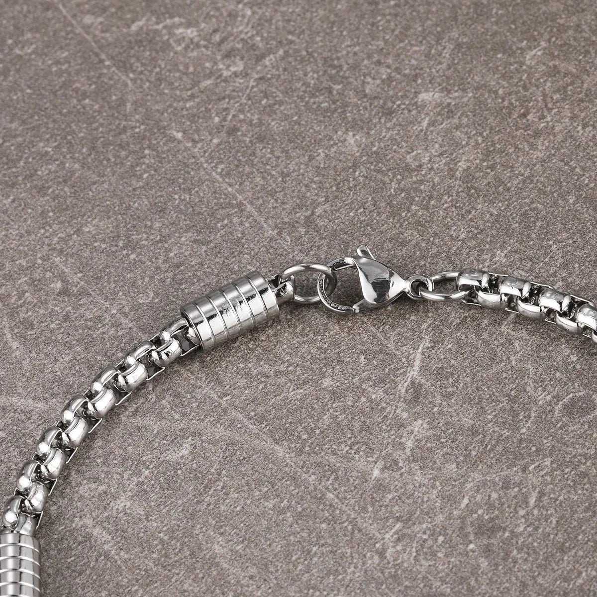 Pulsera Elara · Pulsera cadena con eslabones geométricos