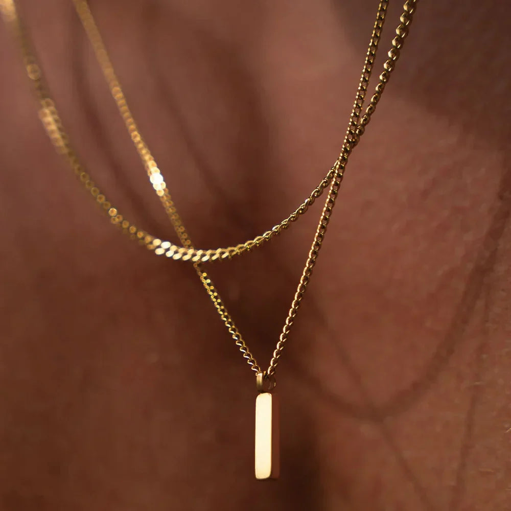 Collar Alnitak · Collares con colgante para hombre de acero inoxidable enchapado en oro de 18 k