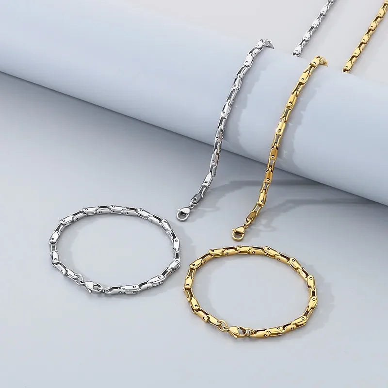 Collar Zerion Oro · Collar eslabones enchapado en oro 18k