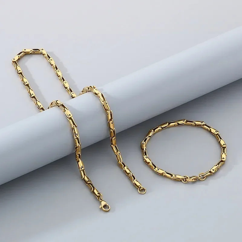 Collar Zerion Oro · Collar eslabones enchapado en oro 18k