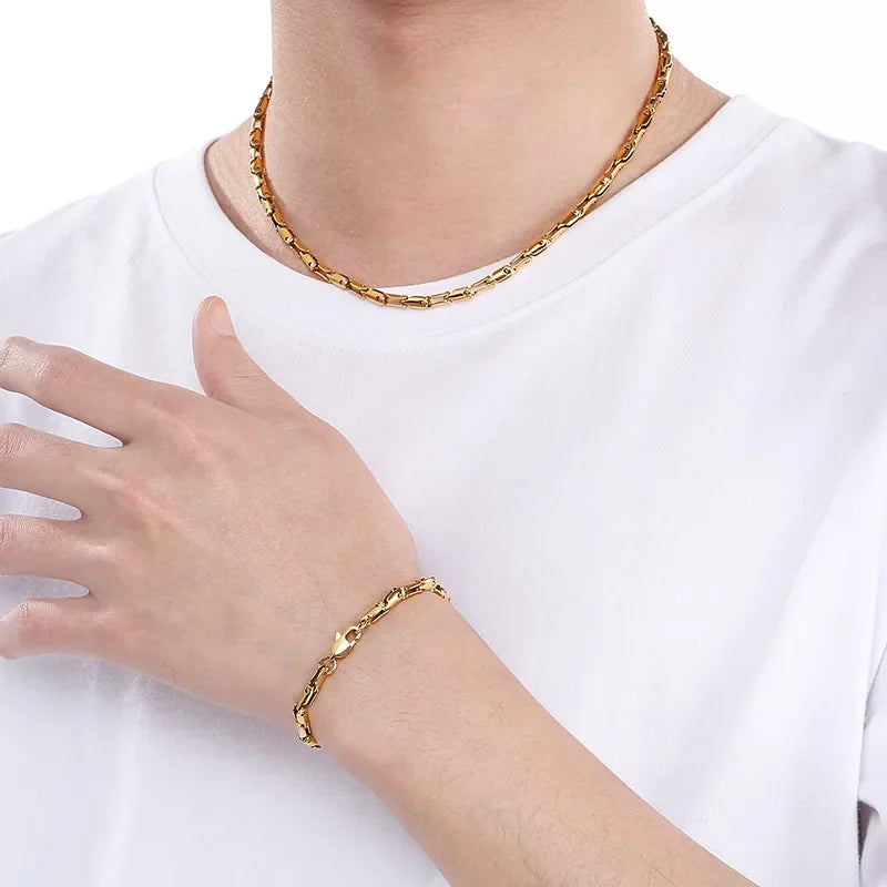 Collar Zerion Oro · Collar eslabones enchapado en oro 18k