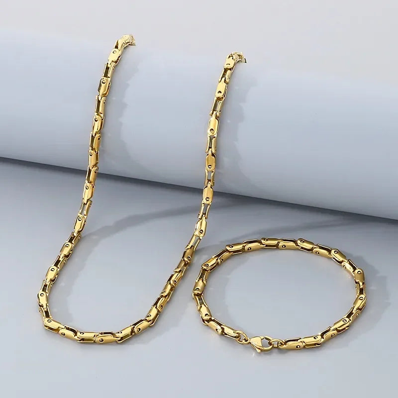 Collar Zerion Oro · Collar eslabones enchapado en oro 18k