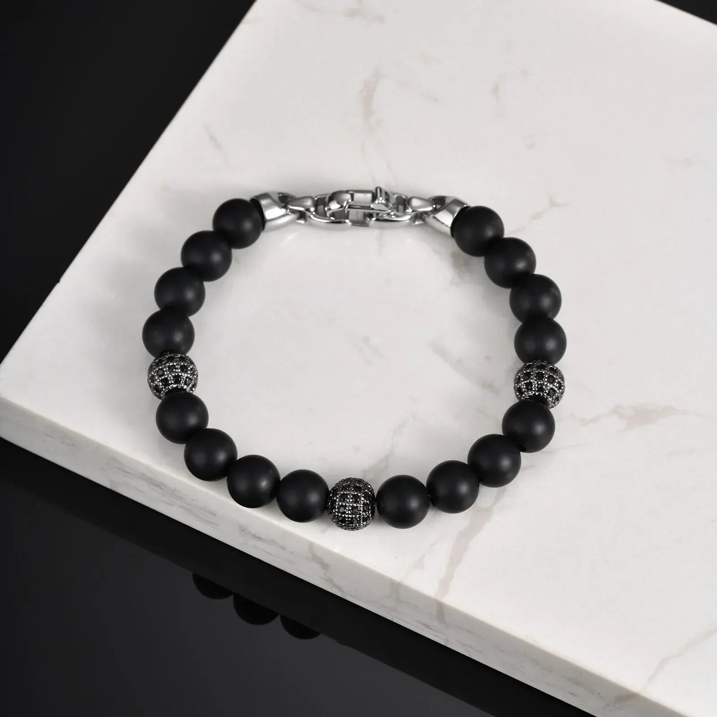 Pulsera Andro  · Pulsera de acero inoxidable y cobre con cuentas