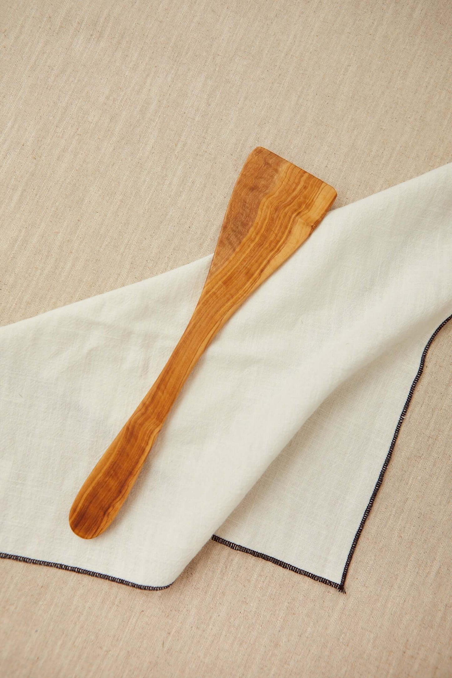 Espátula Madera Olivo Curva Artesanal