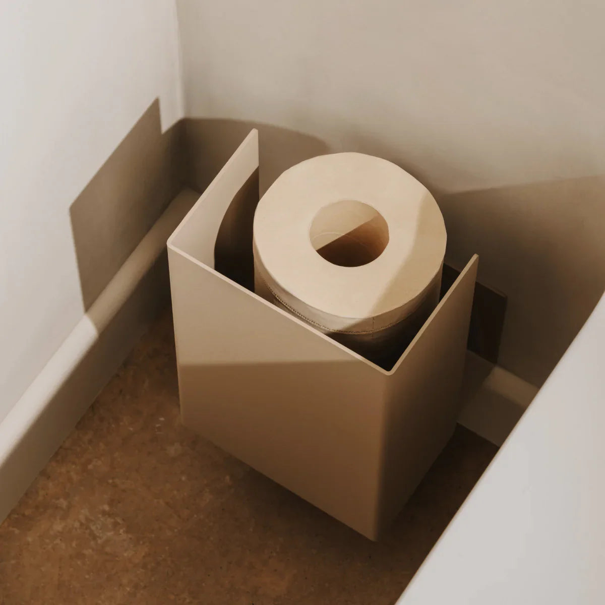 Organizador de Papel Higiénico Amsterdam de diseño industrial en acero inoxidable mate